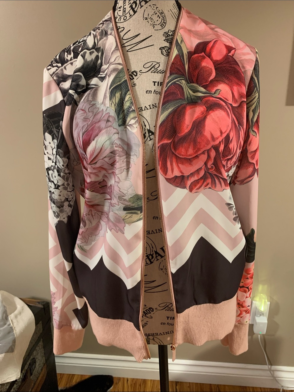 Ted Baker sweater/jacket size 3 pink, flowered